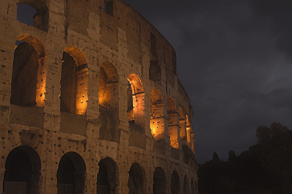 Le Colisée de nuit